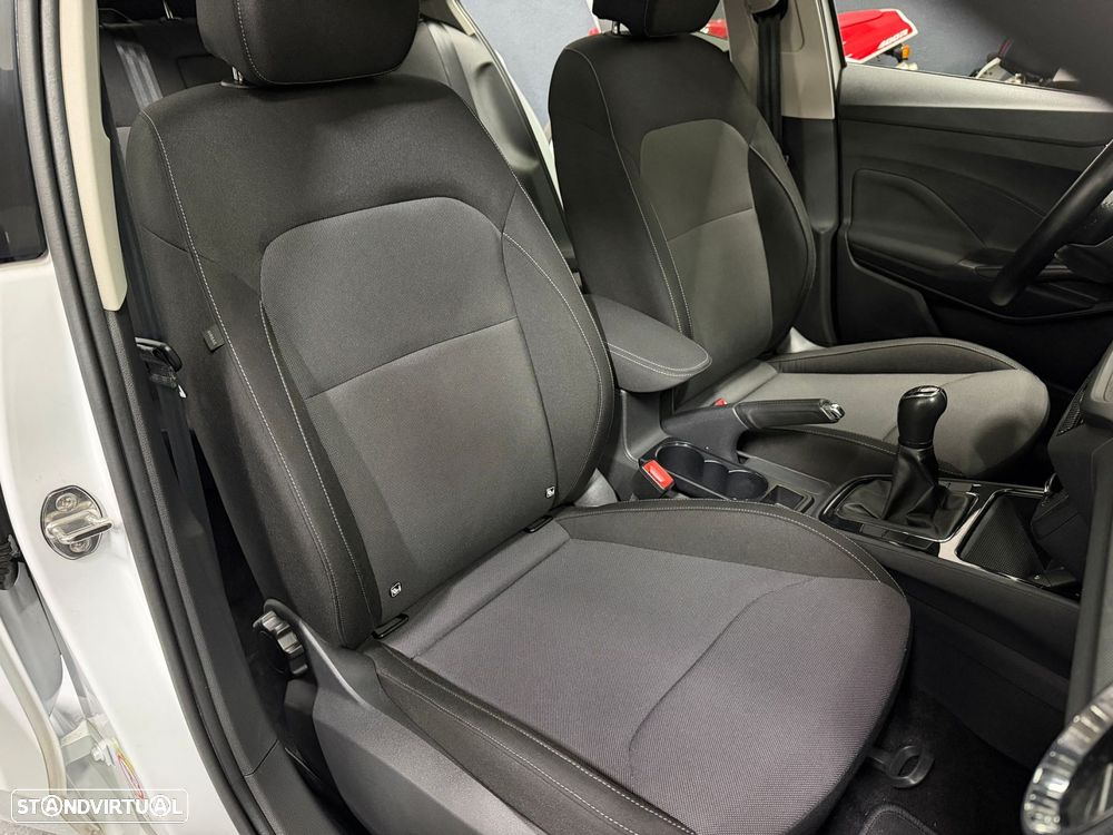 Skoda Fabia 1.0 TSI First Edition - 24