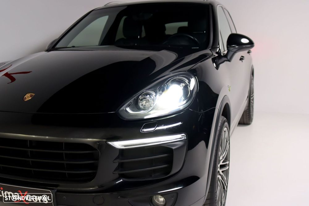 Porsche Cayenne - 7
