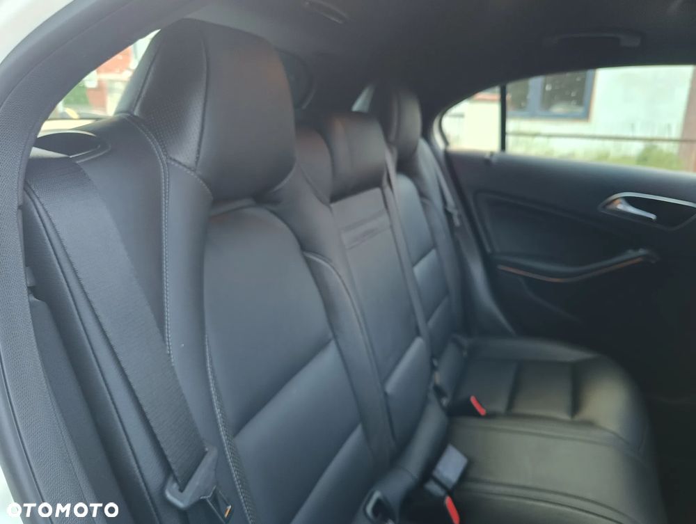 Mercedes-Benz Klasa A 200 CDI 7G-DCT AMG Line - 13