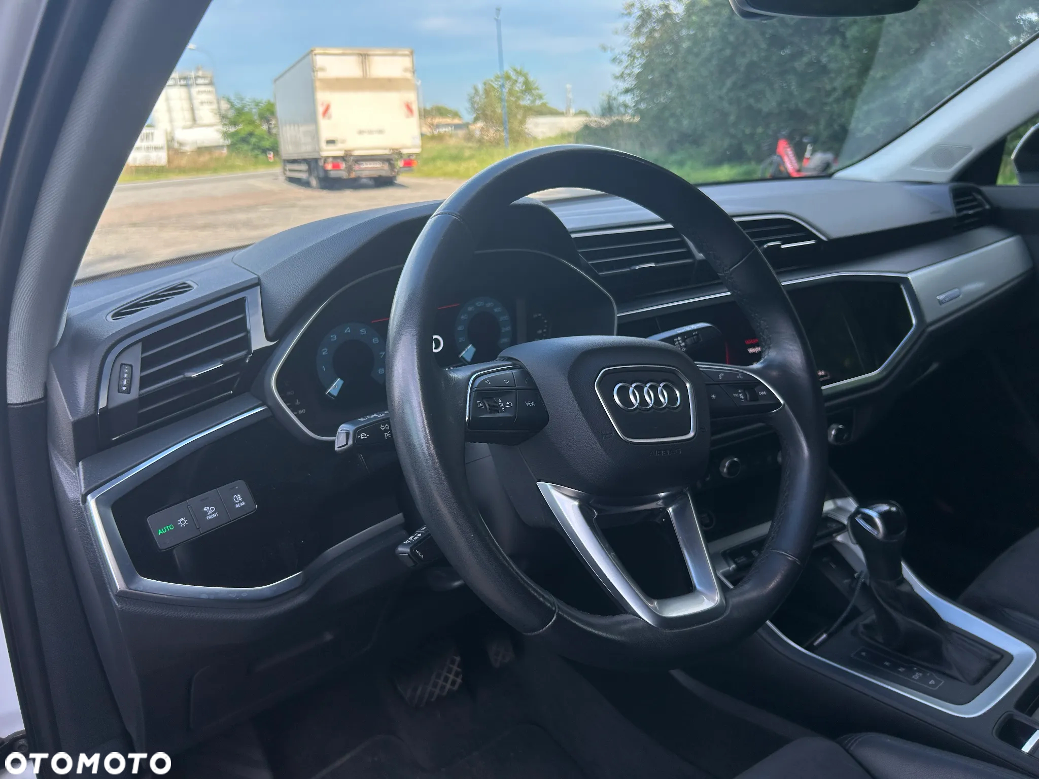 Audi Q3 Sportback ver-35-tfsi-s-tronic - 11