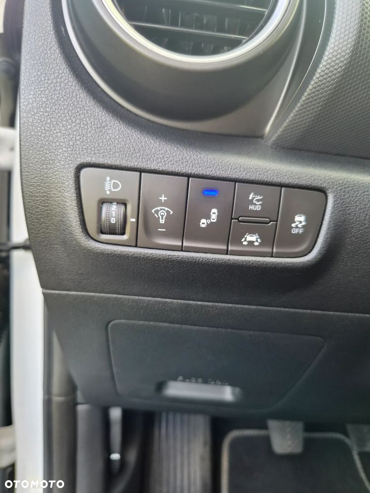 Hyundai Kona - 9