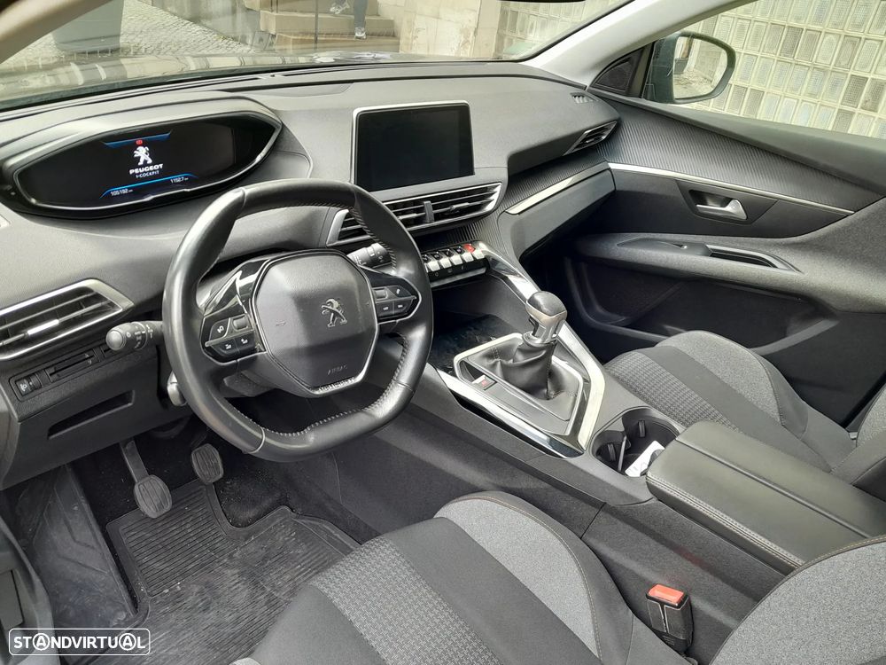 Peugeot 3008 1.5 BlueHDi Allure Pack - 2