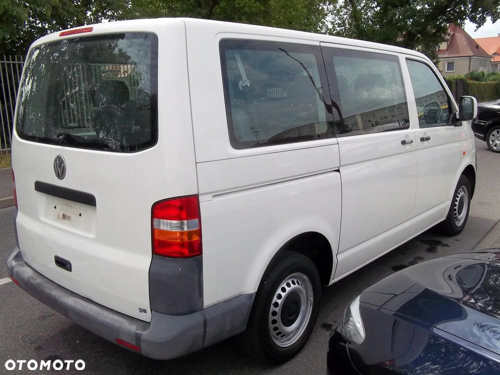 Volkswagen Caravelle GL - 3