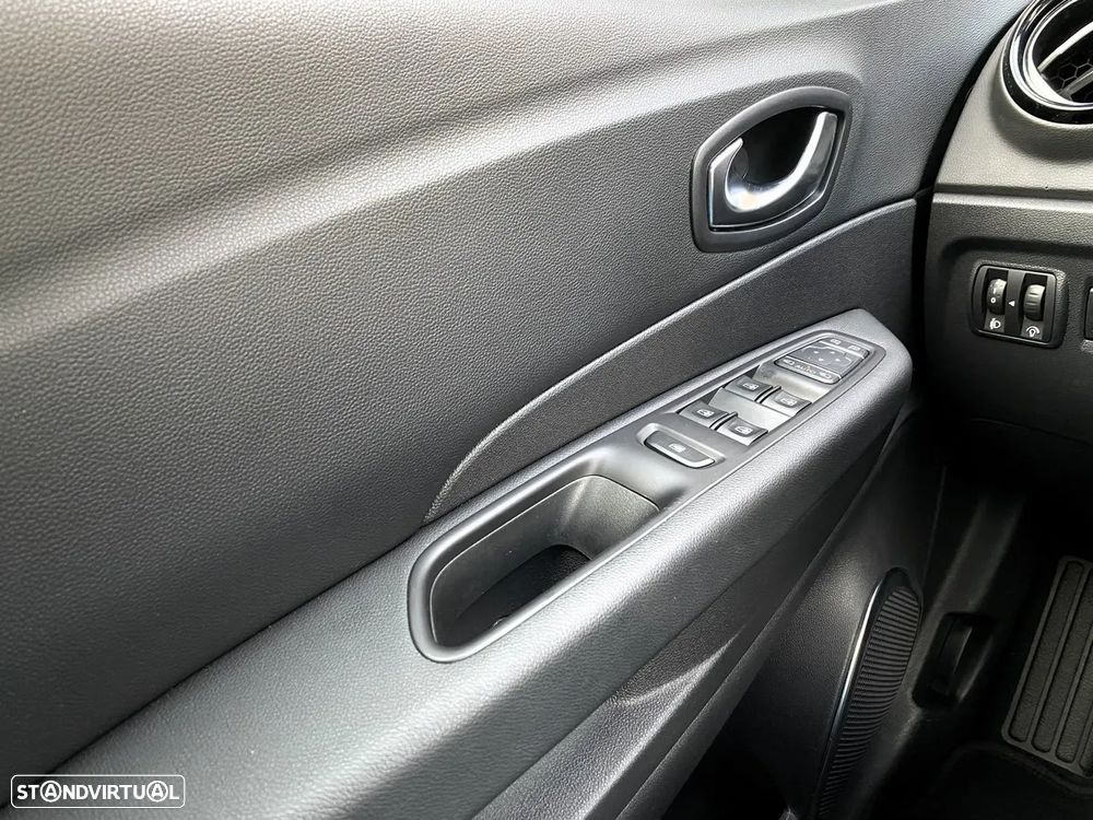 Renault Captur 0.9 TCE Exclusive - 25