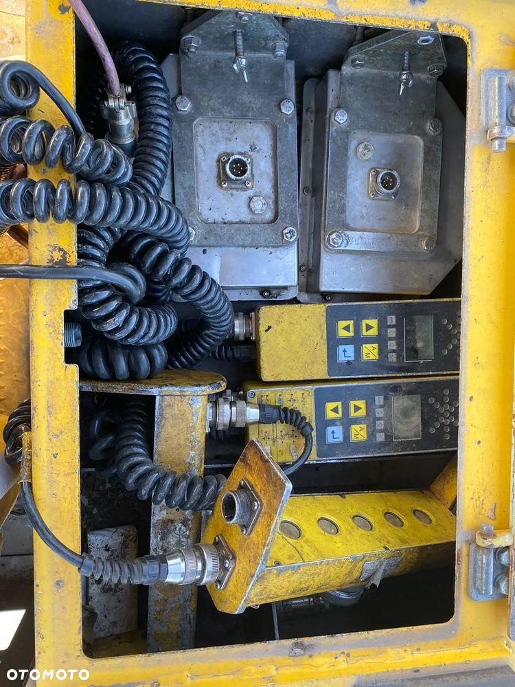 Volvo ABG 7820B / Rozściełacz Asfaltu / Niwelacja / Poszerzenia - 15
