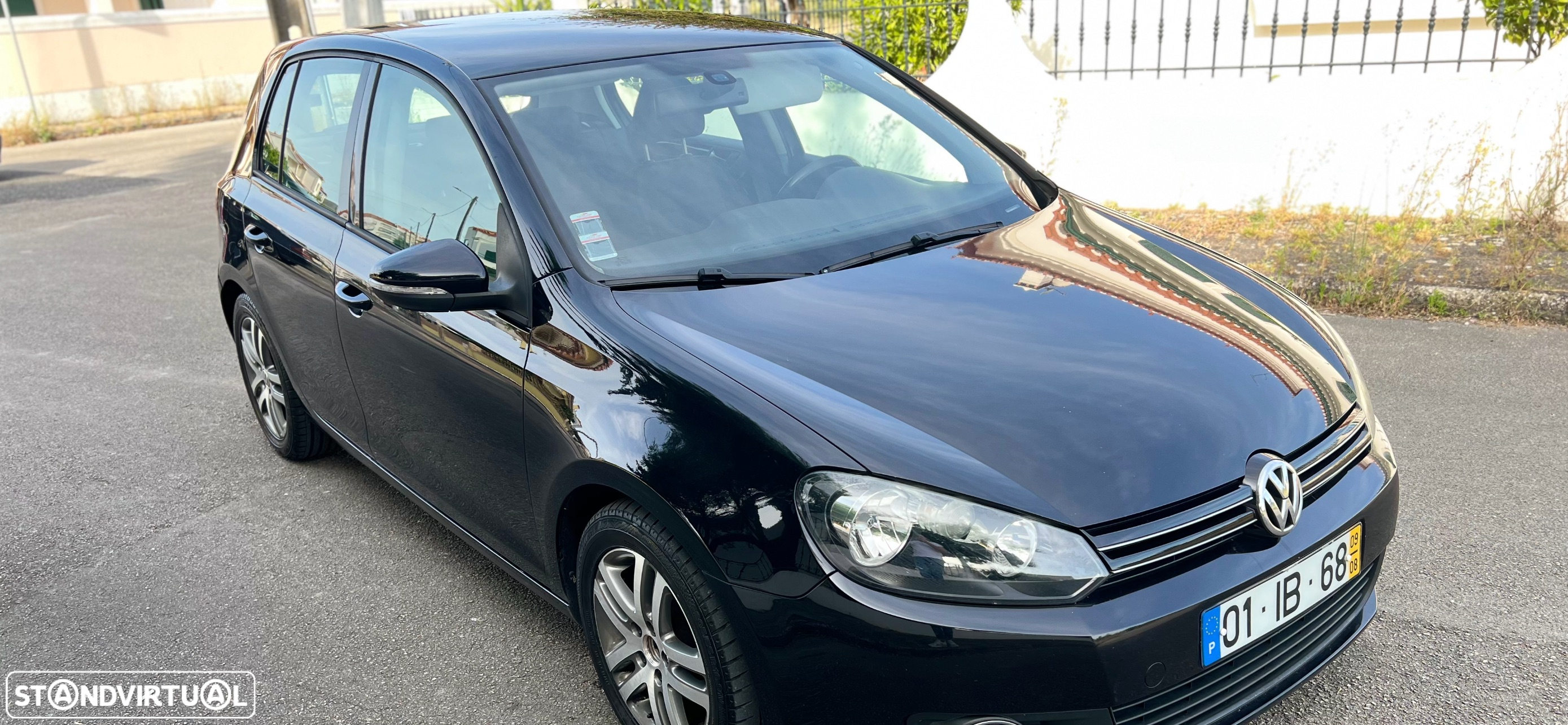 VW Golf 2.0 TDi Confortline - 3