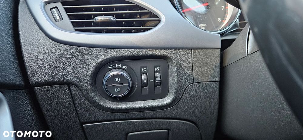 Opel Astra 1.4 T GPF Enjoy - 27