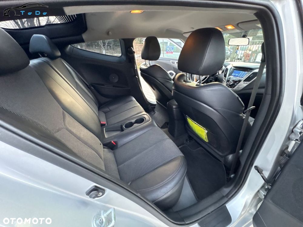 Hyundai Veloster 1.6 DCT Premium - 26