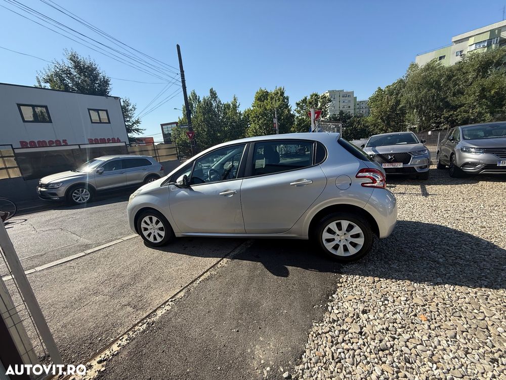 Peugeot 208 PureTech 68 Like - 12