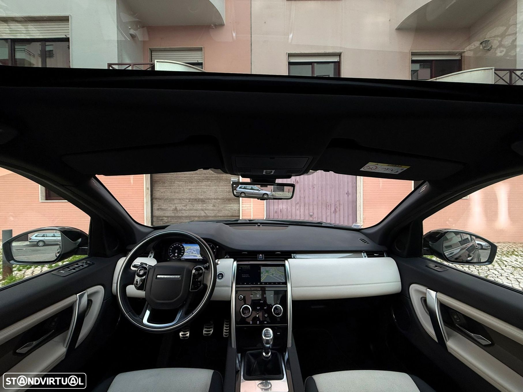 Land Rover Discovery Sport 2.0 eD4 R-Dynamic S - 24
