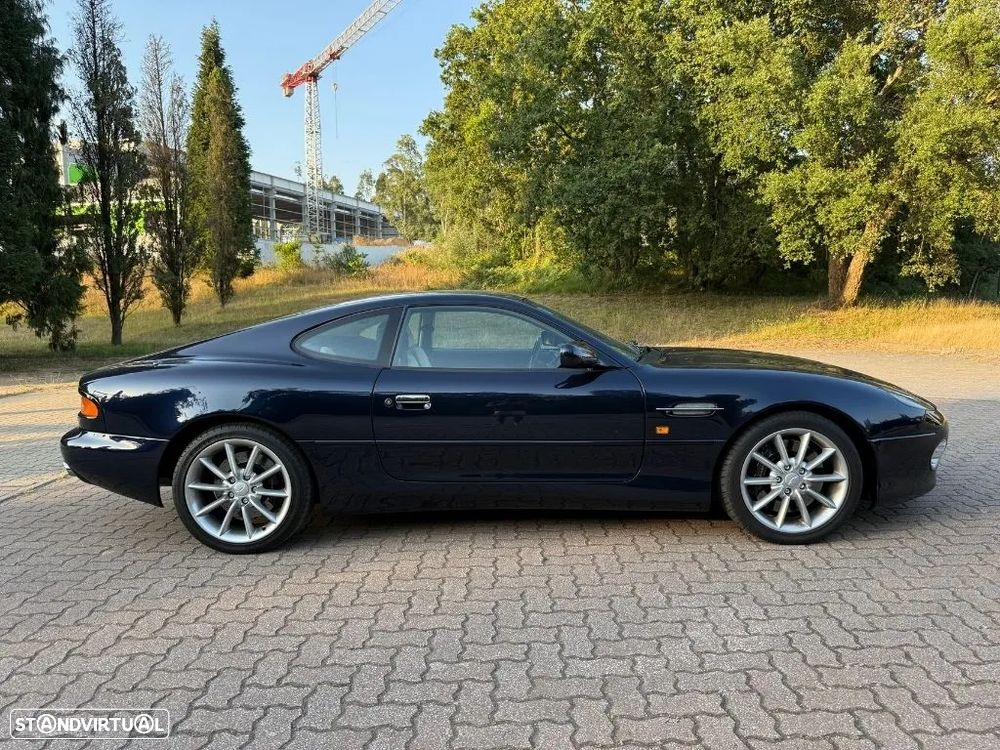 Aston Martin DB7 Vantage Coupé - 8