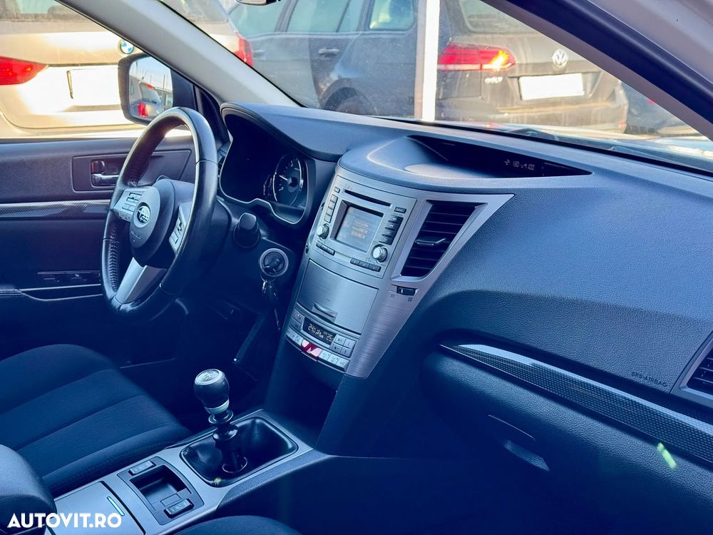 Subaru Legacy Kombi 2.0D Sport - 38