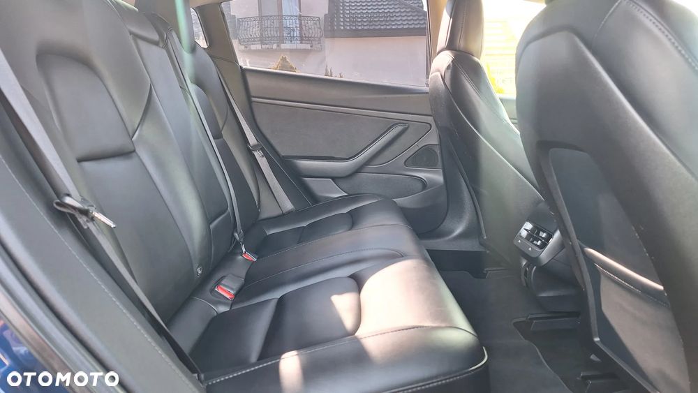 Tesla Model 3 - 27