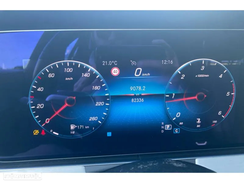 Mercedes-Benz E 220 d Avantgarde - 21