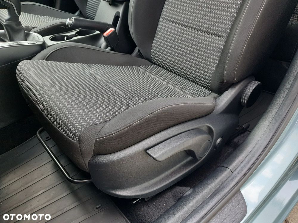 Kia Ceed 1.5 T-GDI M - 13