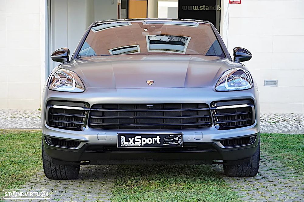 Porsche Cayenne Coupé E-Hybrid - 6