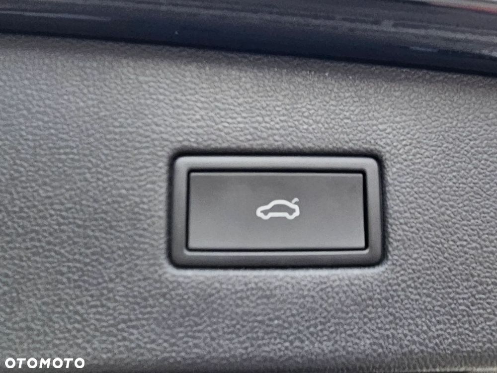 Volkswagen Tiguan Allspace 2.0 TSI 4Mot Life DSG - 23