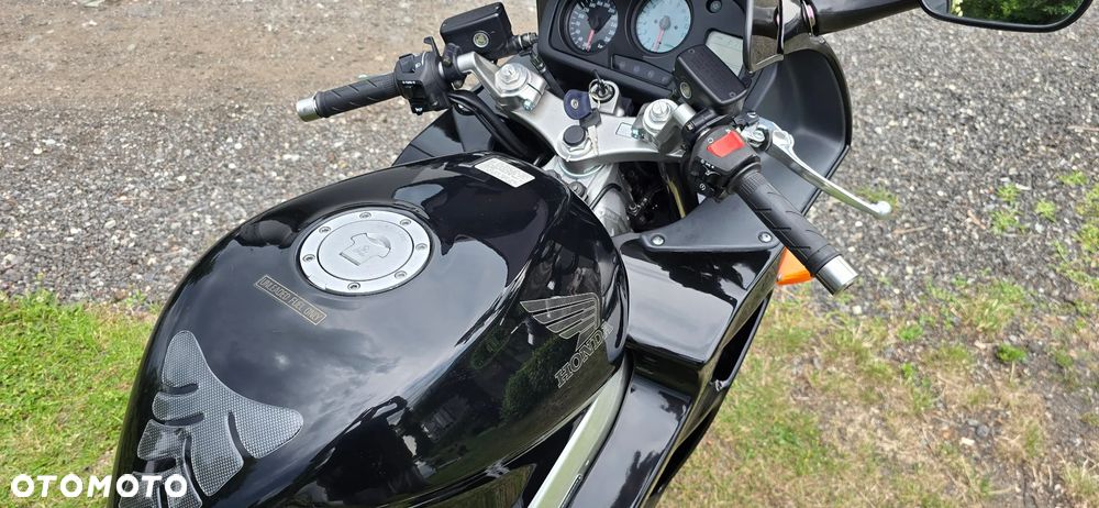 Honda VFR - 5