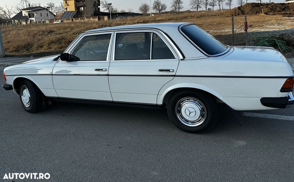 Mercedes-Benz W123 - 4