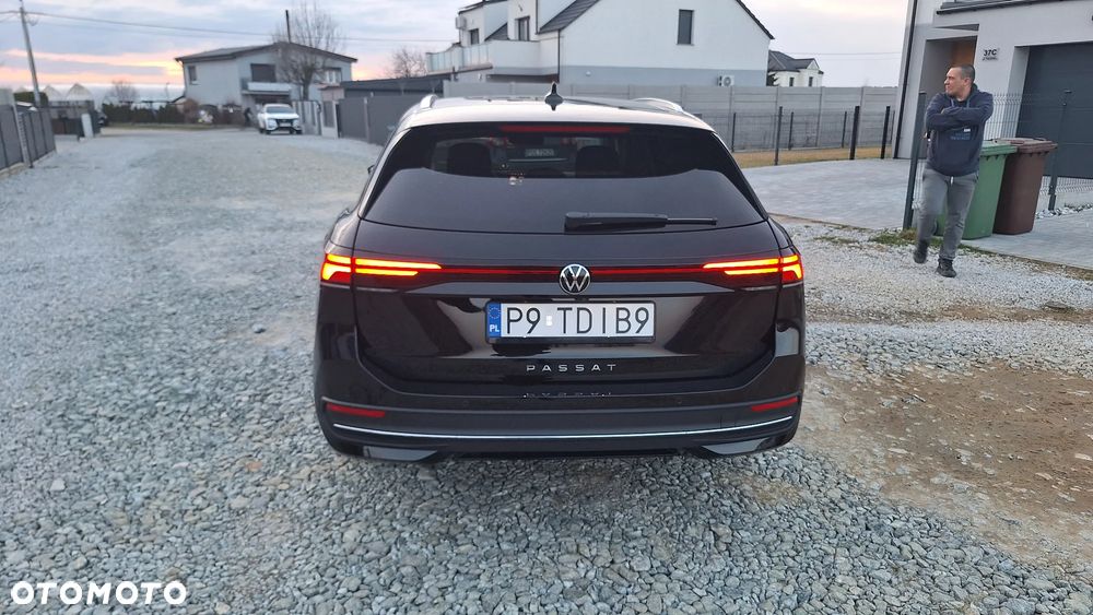 Volkswagen Passat 2.0 TDI SCR DSG Business - 3