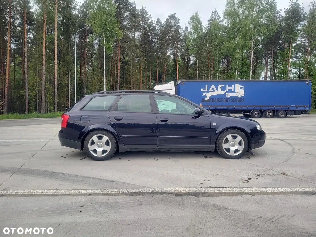 Audi A4 Avant 1.8T Quattro - 10