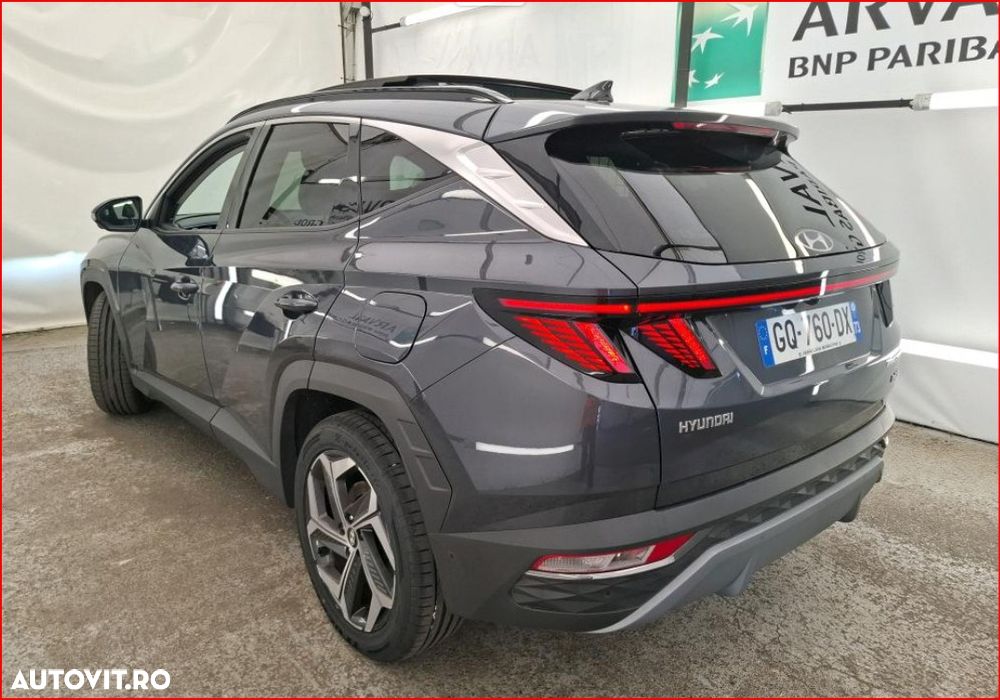 Hyundai Tucson - 2