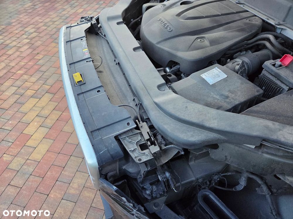 Volvo XC 60 D4 AWD Geartronic RDesign - 7