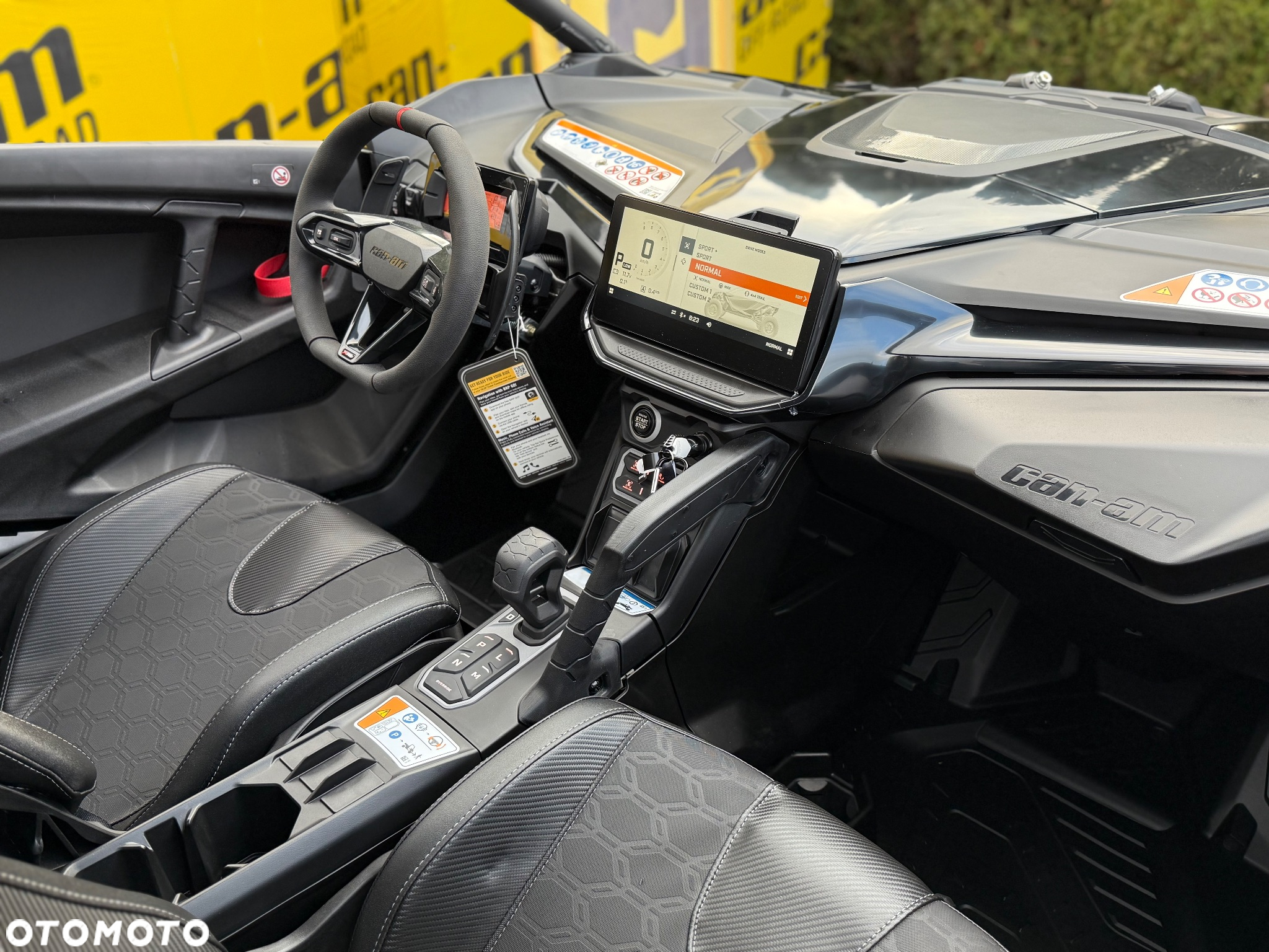 Can-Am Maverick - 14