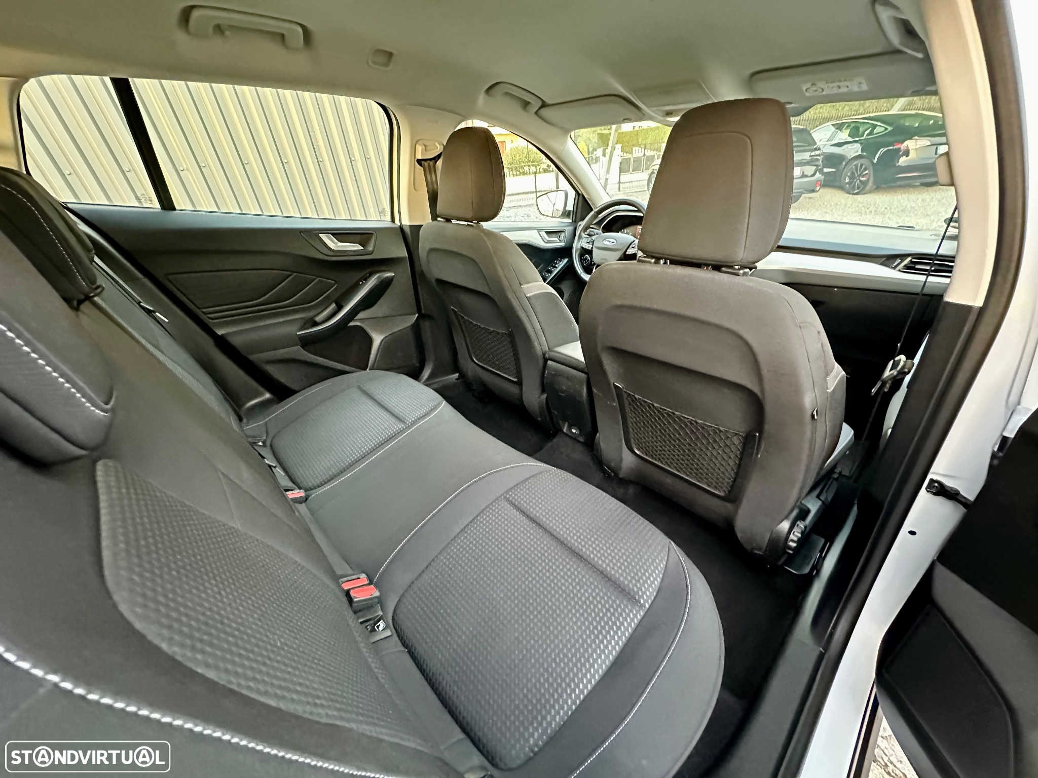 Ford Focus SW 1.5 EcoBlue S&S COOL&CONNECT DESIGN - 36