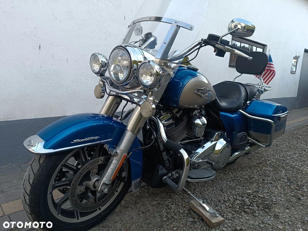 Harley-Davidson Touring Road King - 22