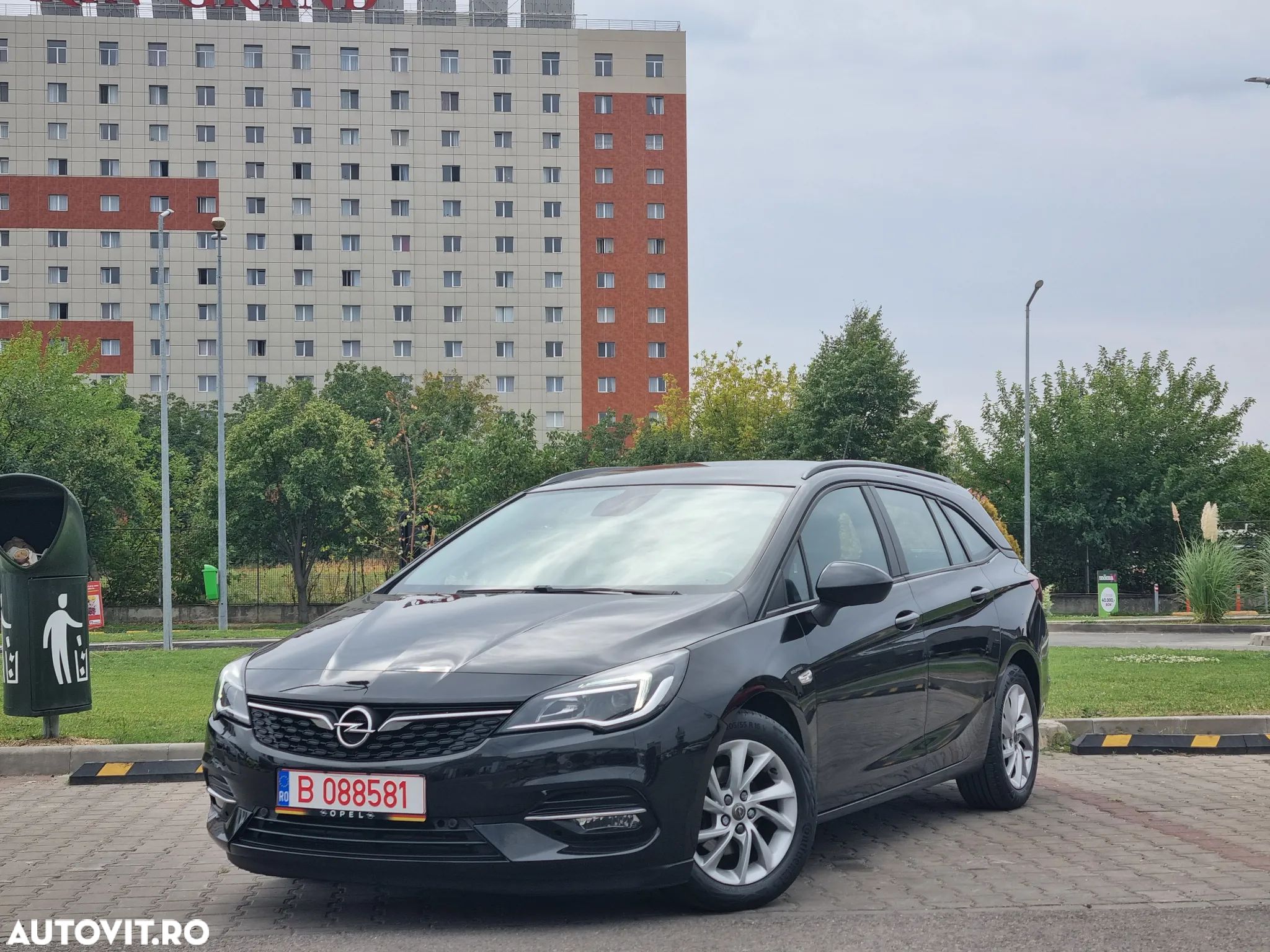 Opel Astra 1.2 Turbo Start/Stop Business Elegance - 1