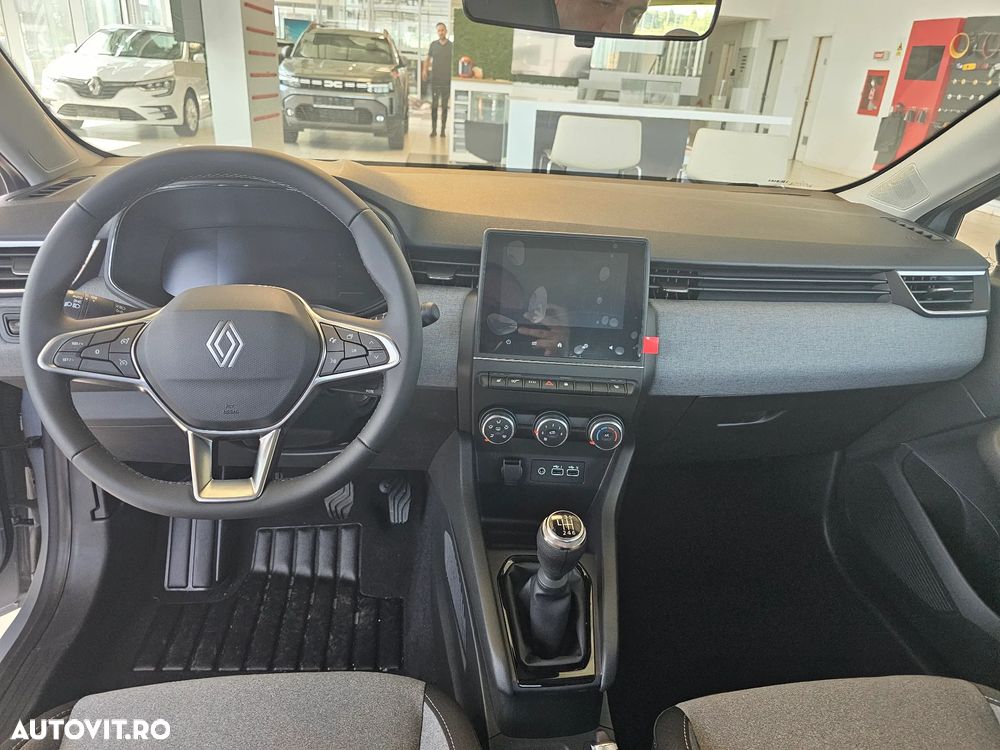 Renault Clio - 7