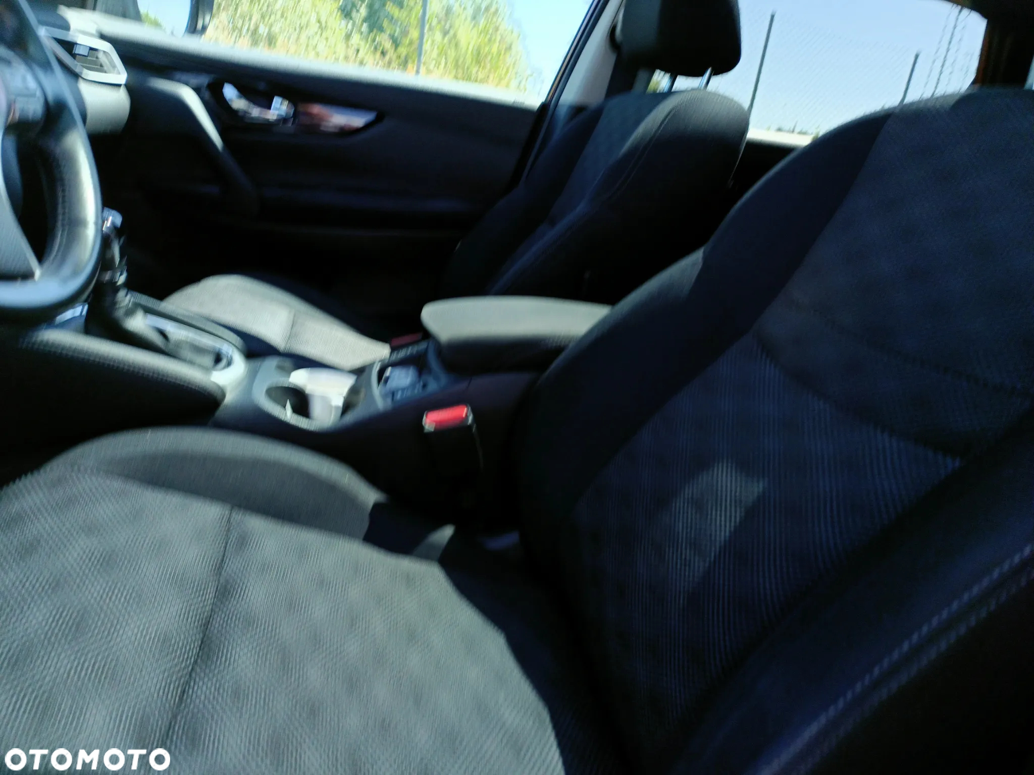 Nissan Qashqai 1.2 DIG-T N-Connecta EU6 - 9
