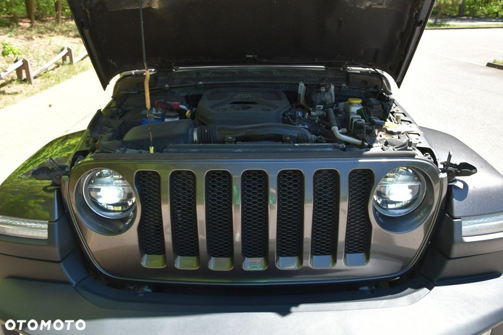 Jeep Wrangler Unlimited GME 2.0 Turbo Sahara - 28