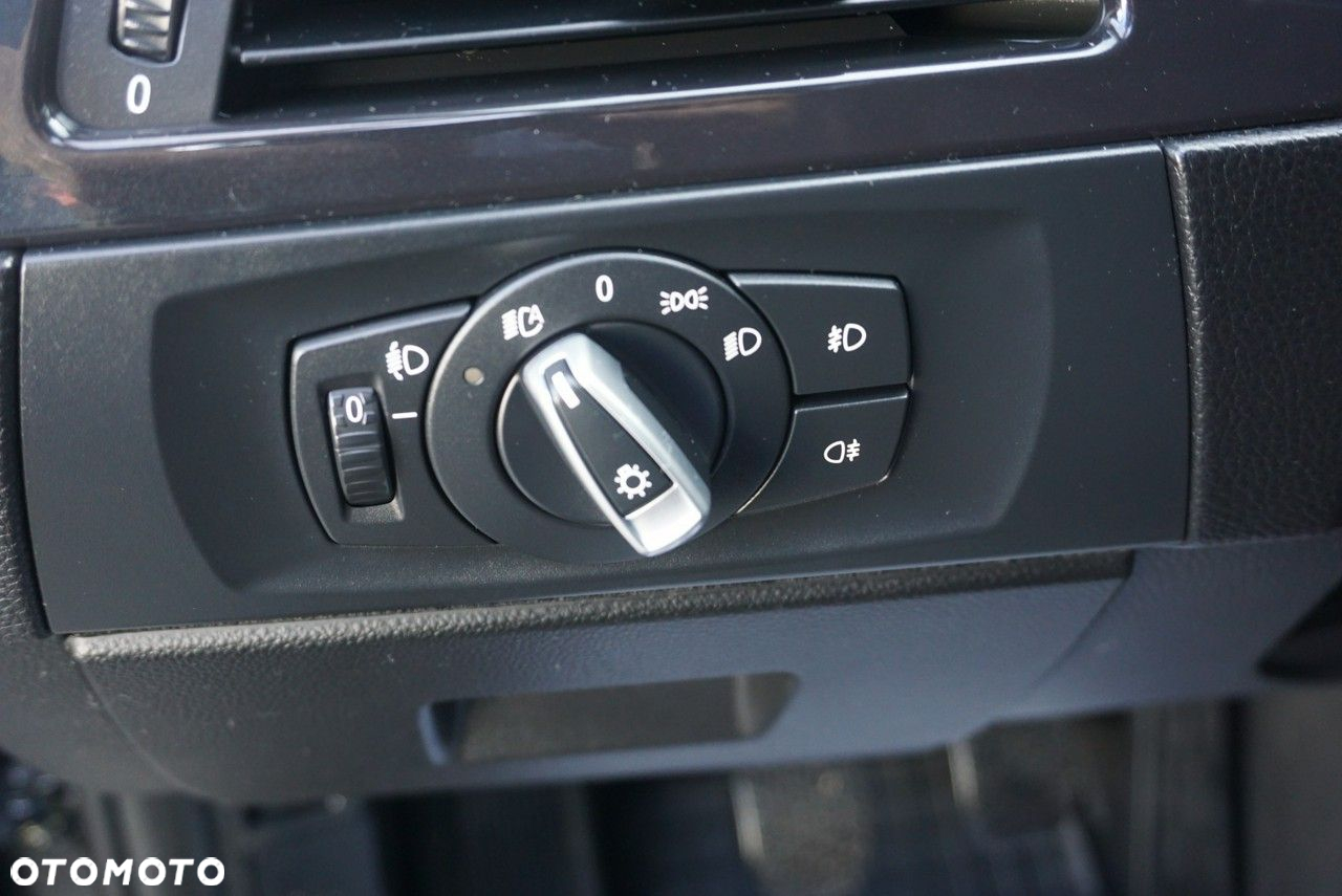 BMW Seria 3 - 18