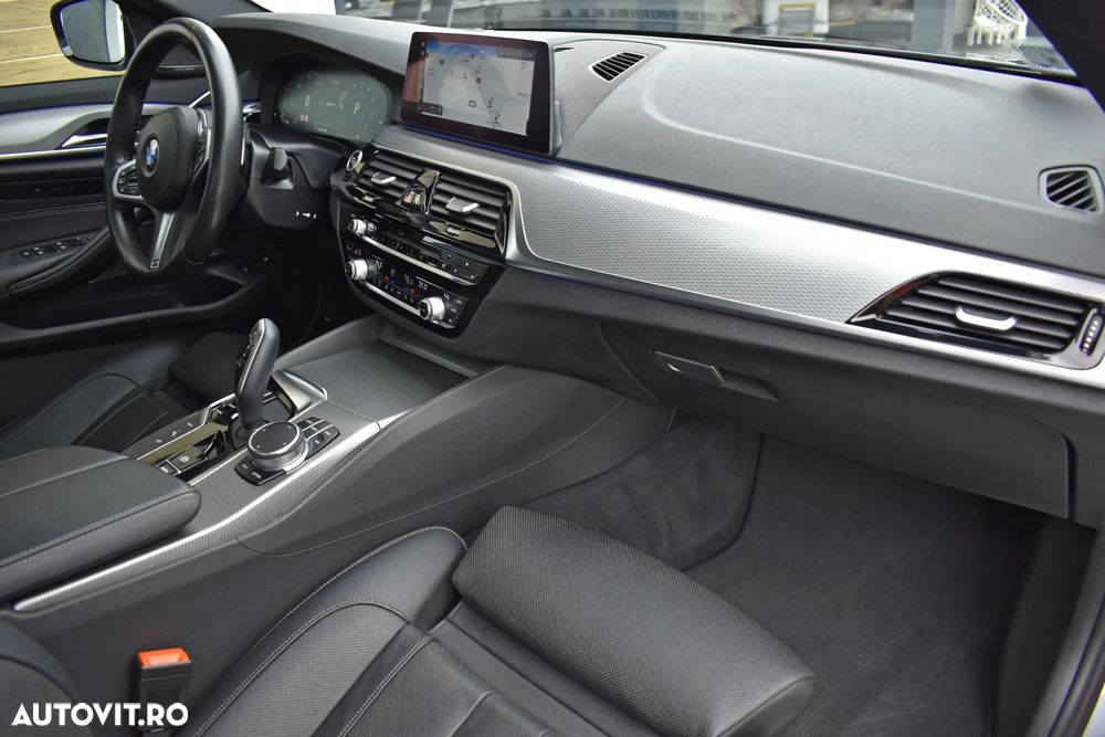 BMW Seria 5 530e AT PHEV - 12