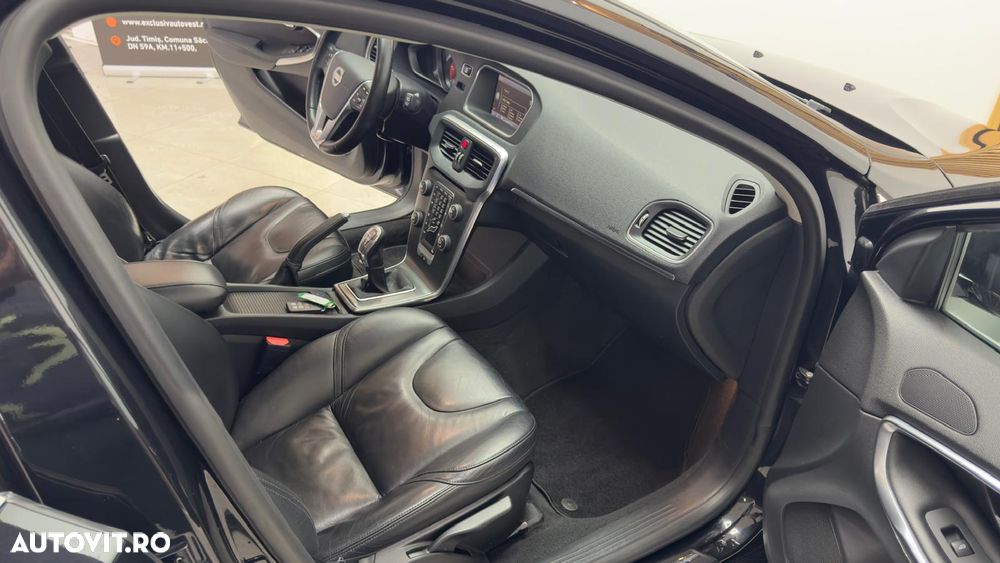 Volvo V40 D2 - 8