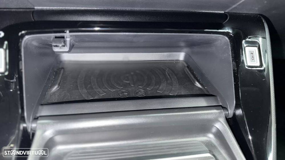 Peugeot 208 1.2 Hybrid Allure e-DCS6 - 20