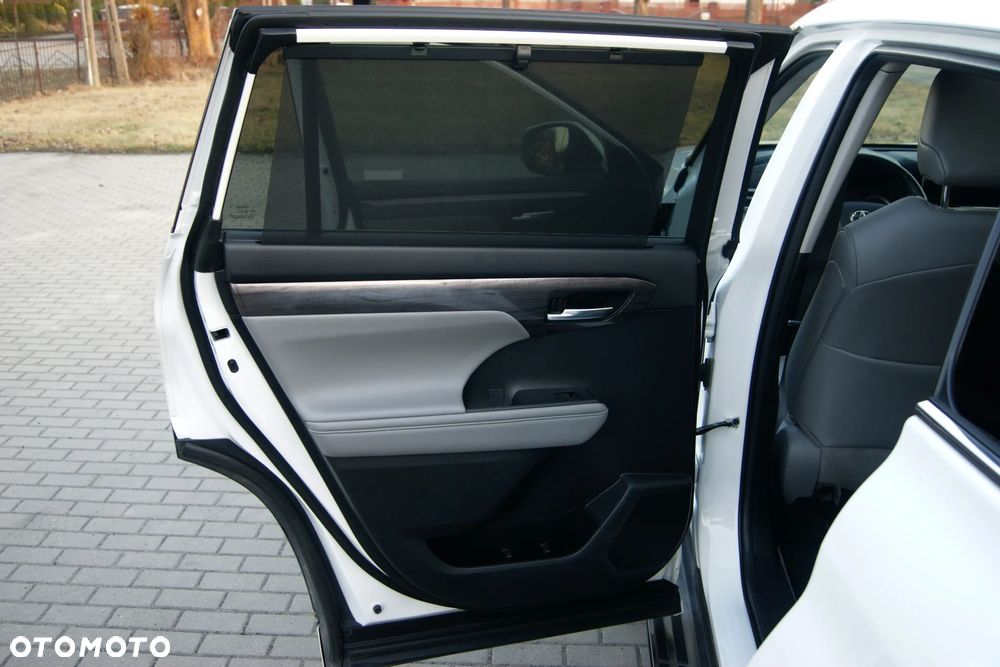 Toyota Highlander 2.5 Hybrid Executive Style - 18