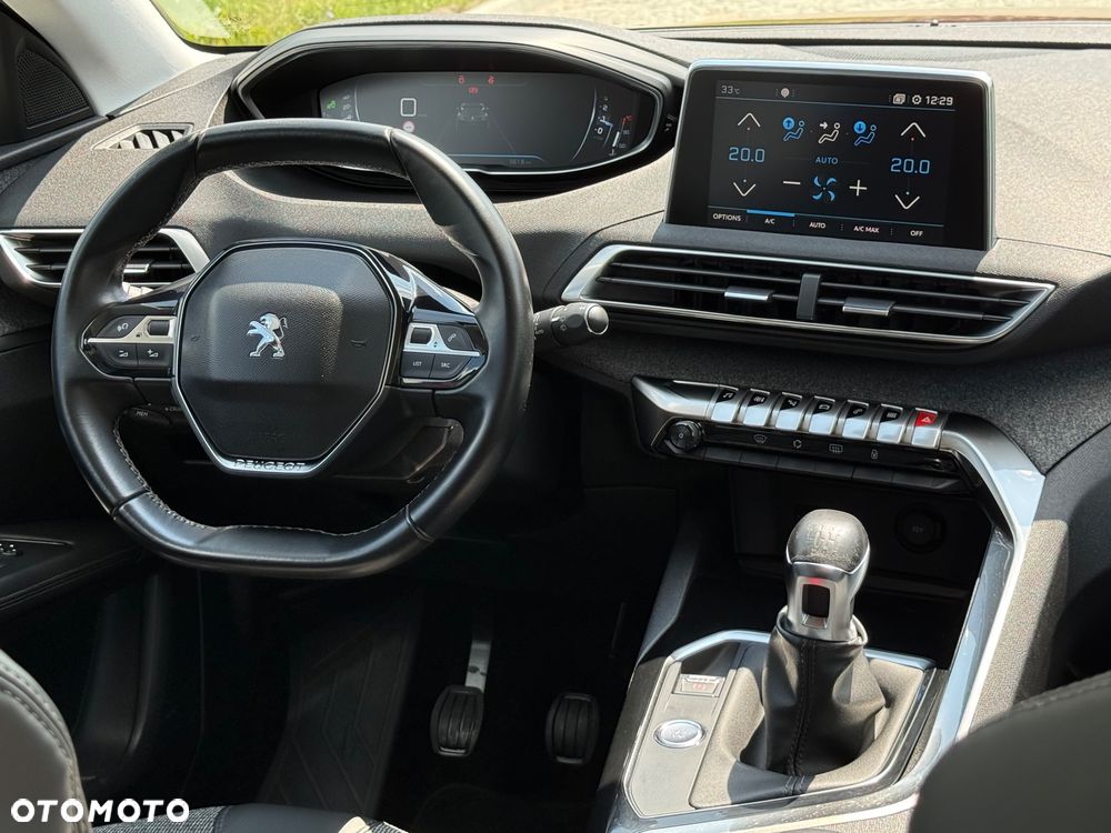 Peugeot 3008 1.6 BlueHDi Style S&S - 7