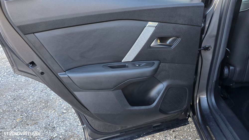 Citroën C4 1.2 PureTech Plus EAT8 - 55