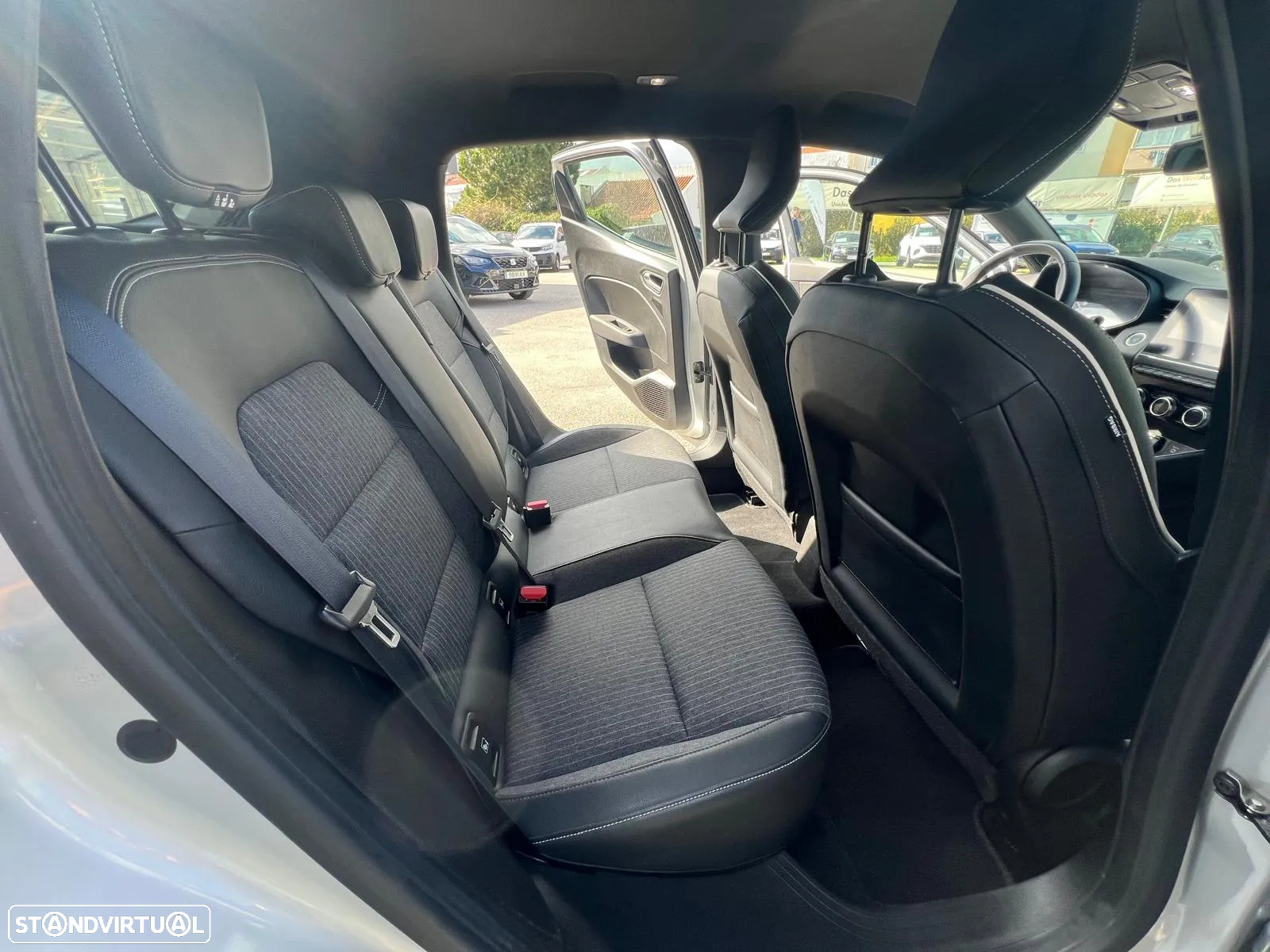 Renault Clio 1.5 Blue dCi Intens - 9