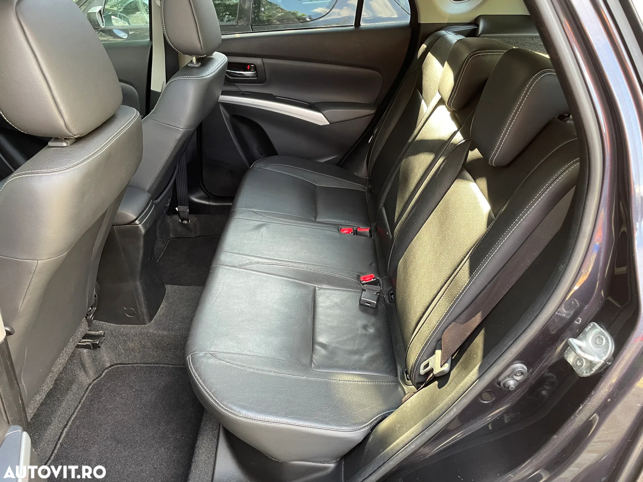 Suzuki SX4 S-Cross 1.6 DDIS 4x4 limited+ - 6