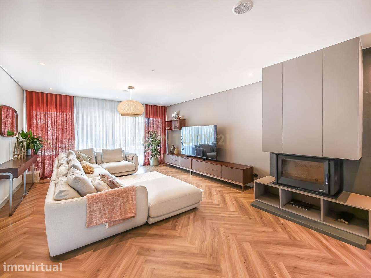Moradia T4 em Condomínio Privado | Piscina | 6WC | Jardim | Terraço | - Grande imagem: 5/60