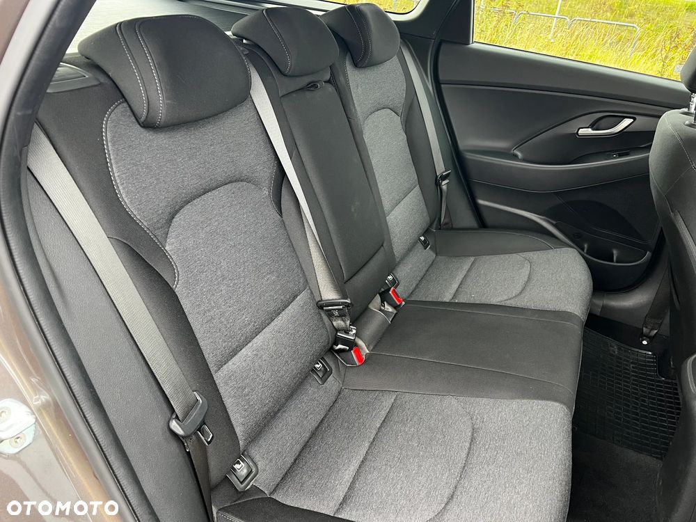 Hyundai i30 1.5 T-GDI 48V Smart - 38