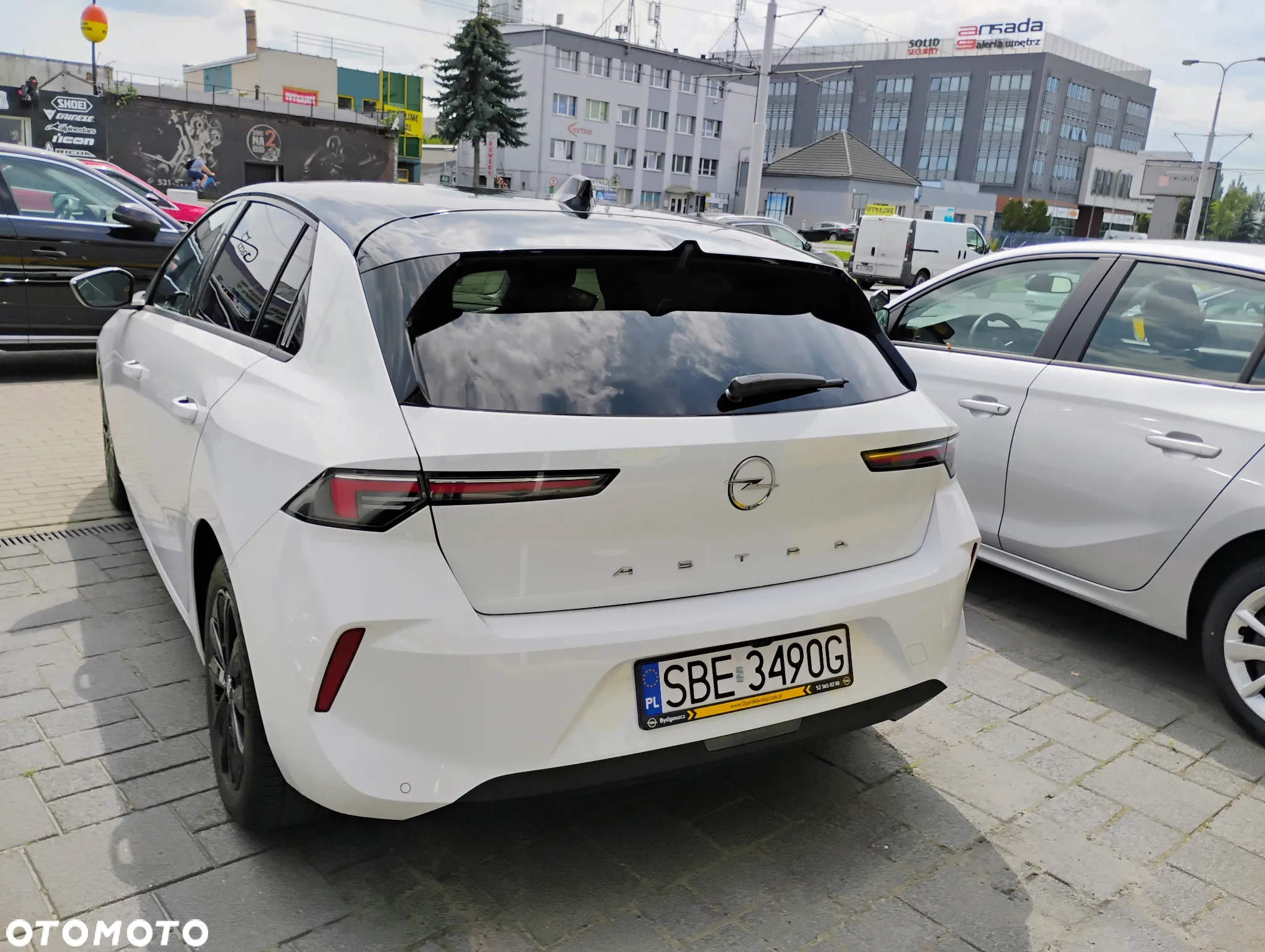 Opel Astra V 1.2 T Edition S&S - 4
