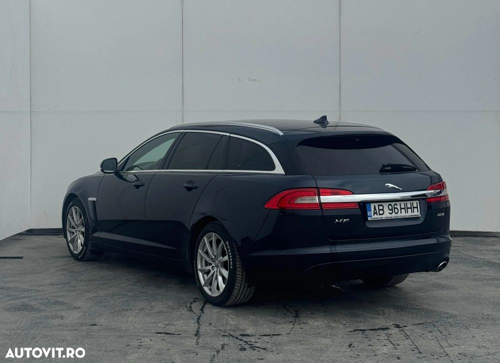 Jaguar XF 2.2D - 5