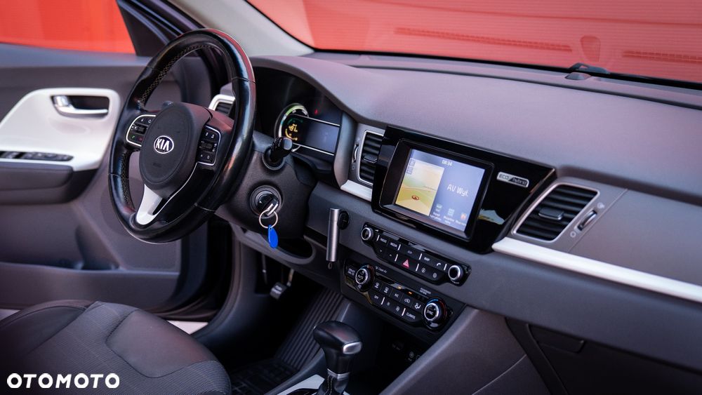 Kia Niro 1.6 GDI Hybrid L - 13