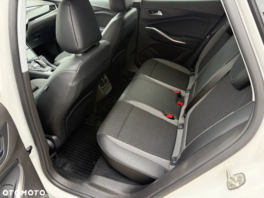 Opel Grandland X 1.5 D Start/Stop Automatik Design Line - 32