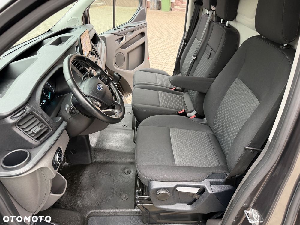 Ford TRANSIT CUSTOM - 29